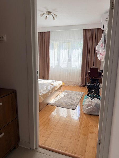 Chisinau- bloc 1983 decomandat renovat complet